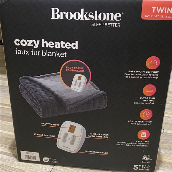 NWT BROOKSTONE Heated Blanket size twin - Picture 5 of 7